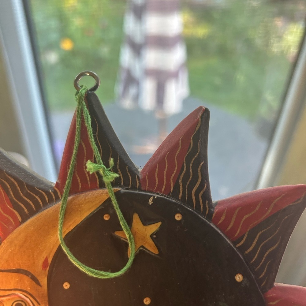 Vtg Wooden Hand Painted Sun Moon Face Hanging Ornament Christmas Indonesia 7” - Picture 10 of 16